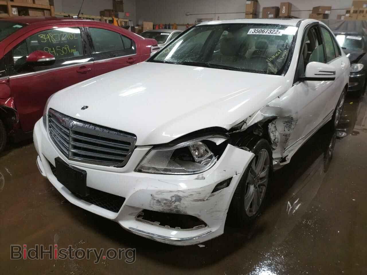2013 MERCEDES-BENZ C-CLASS - VIN: WDDGF8AB5DR257559 - Фото 2