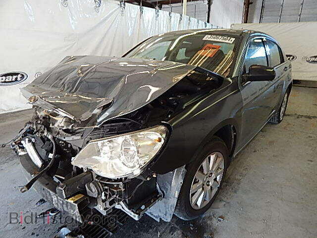 2010 CHRYSLER SEBRING - VIN: 1C3CC4FB5AN135200 - Фото 2
