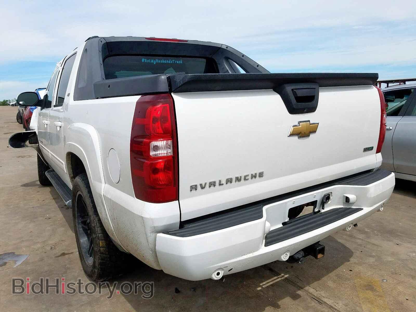 2011 CHEVROLET AVALANCHE - VIN: 3GNTKFE37BG218374 - Фото 3