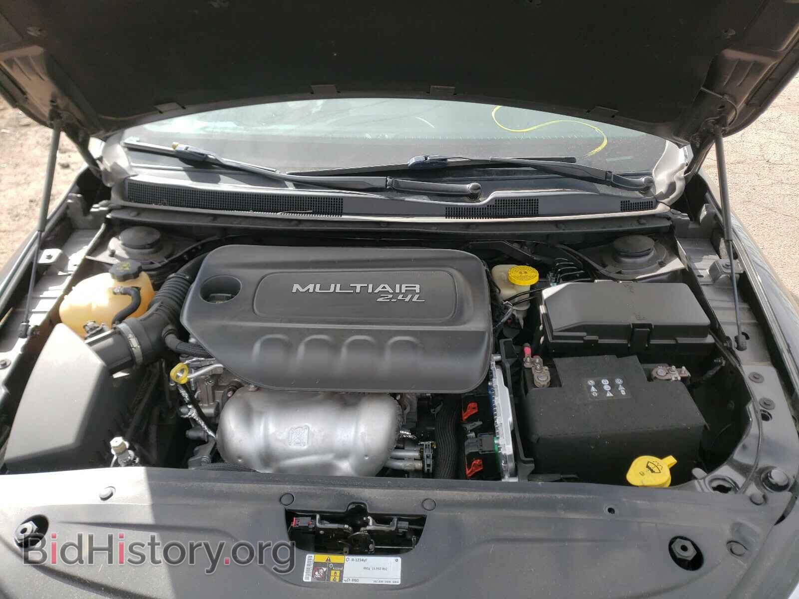 2016 CHRYSLER 200 - VIN: 1C3CCCAB3GN123847 - Фото 7
