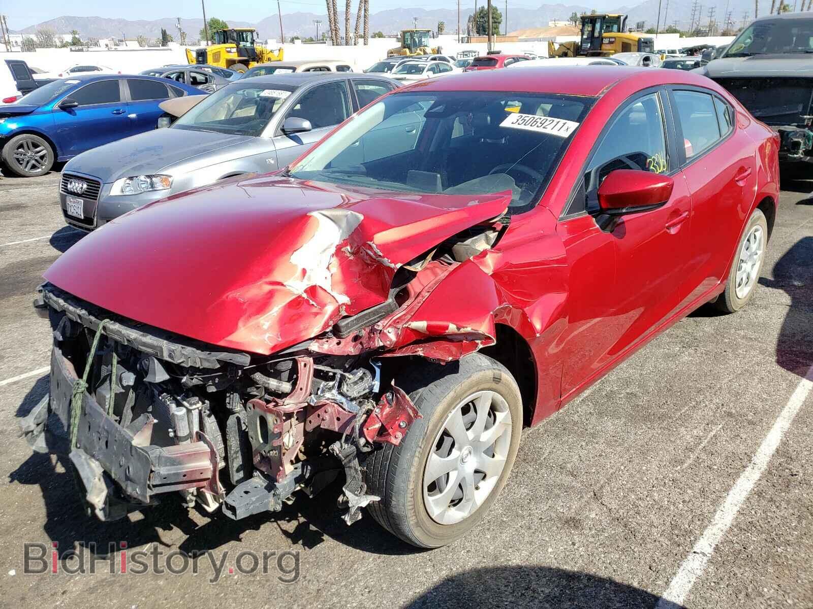 2018 MAZDA 3 - VIN: 3MZBN1U79JM166360 - Фото 2