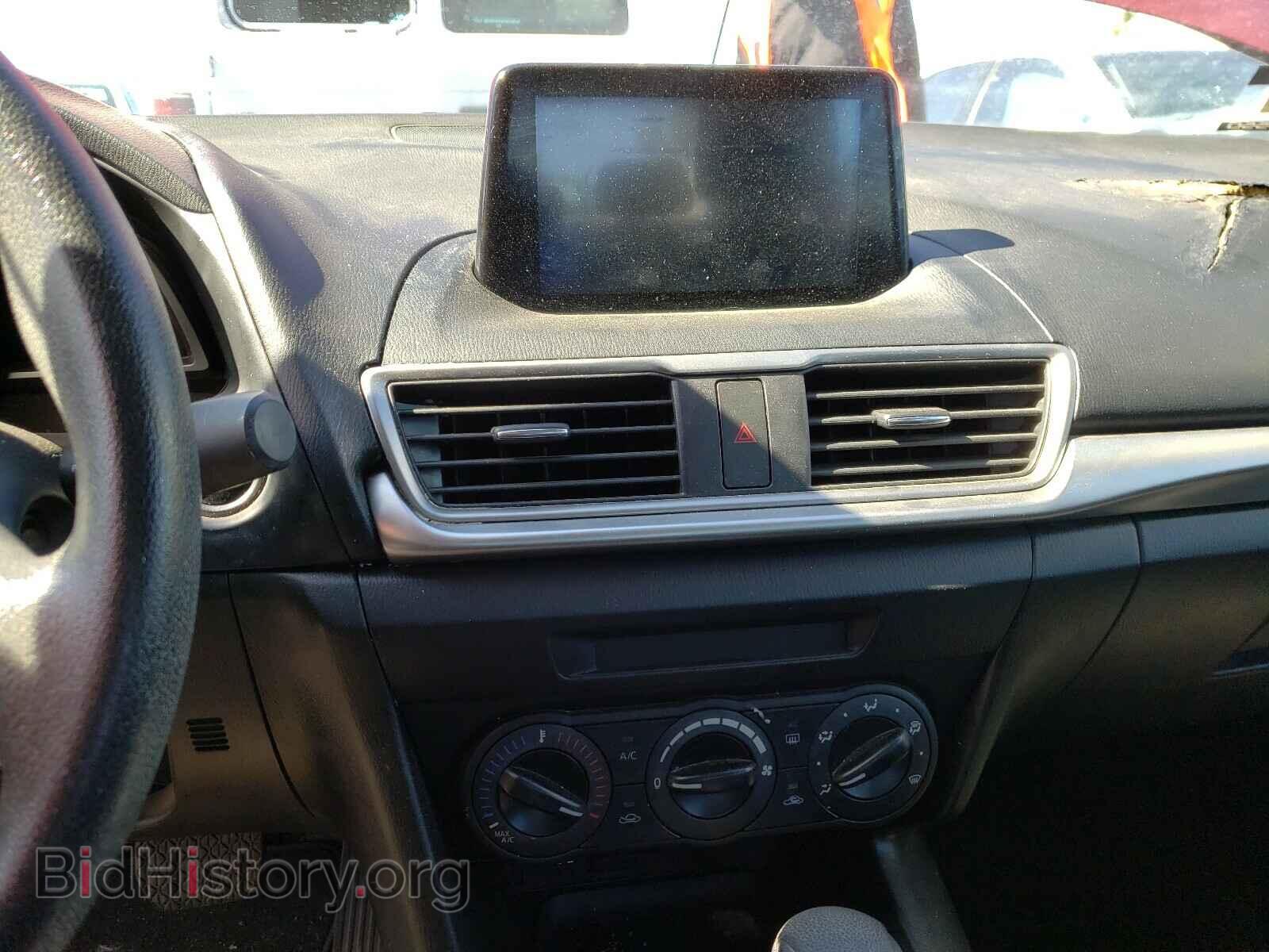 2018 MAZDA 3 - VIN: 3MZBN1U79JM166360 - Фото 9