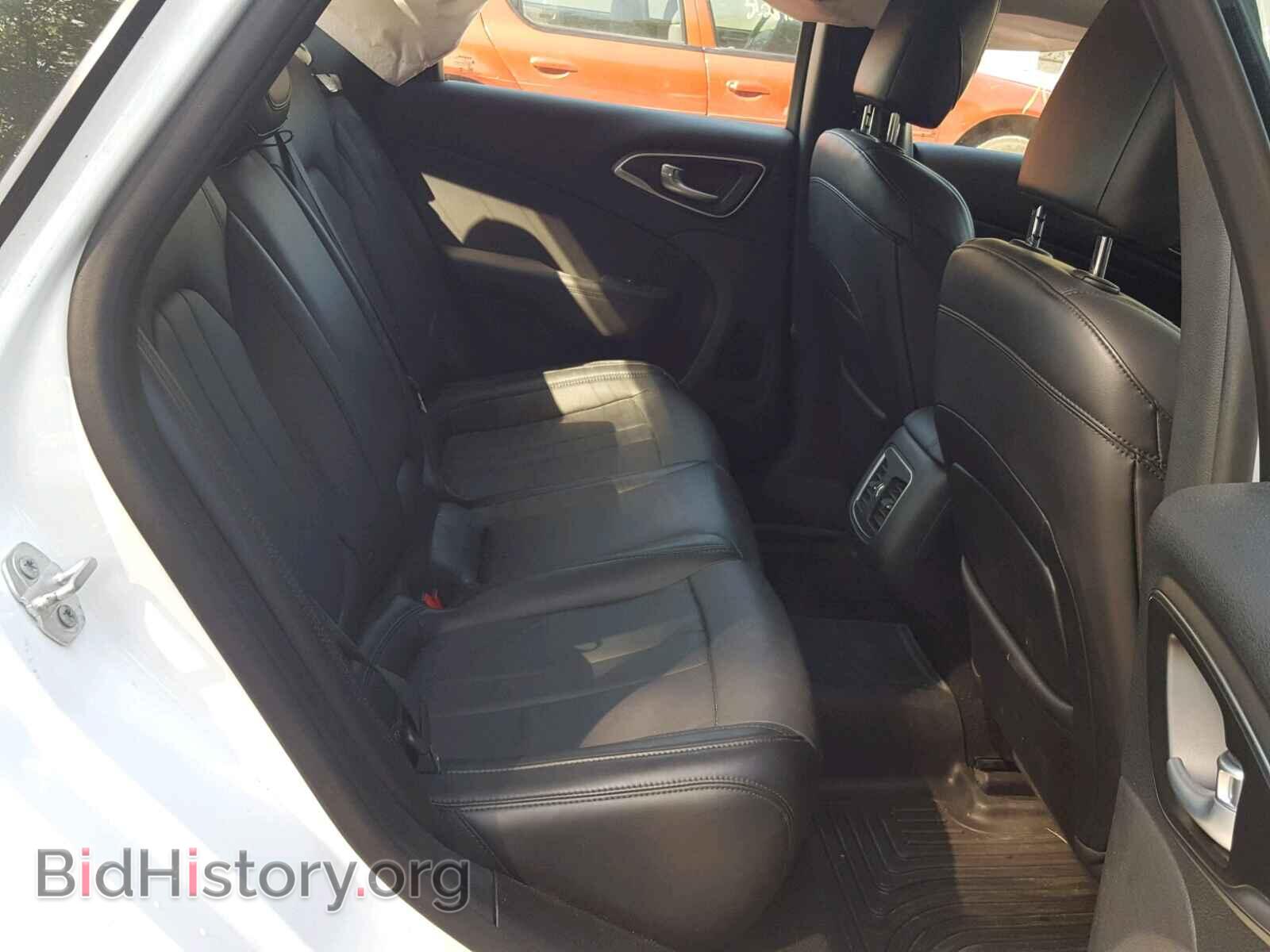 2016 CHRYSLER 200 - VIN: 1C3CCCAB4GN179151 - Фото 6