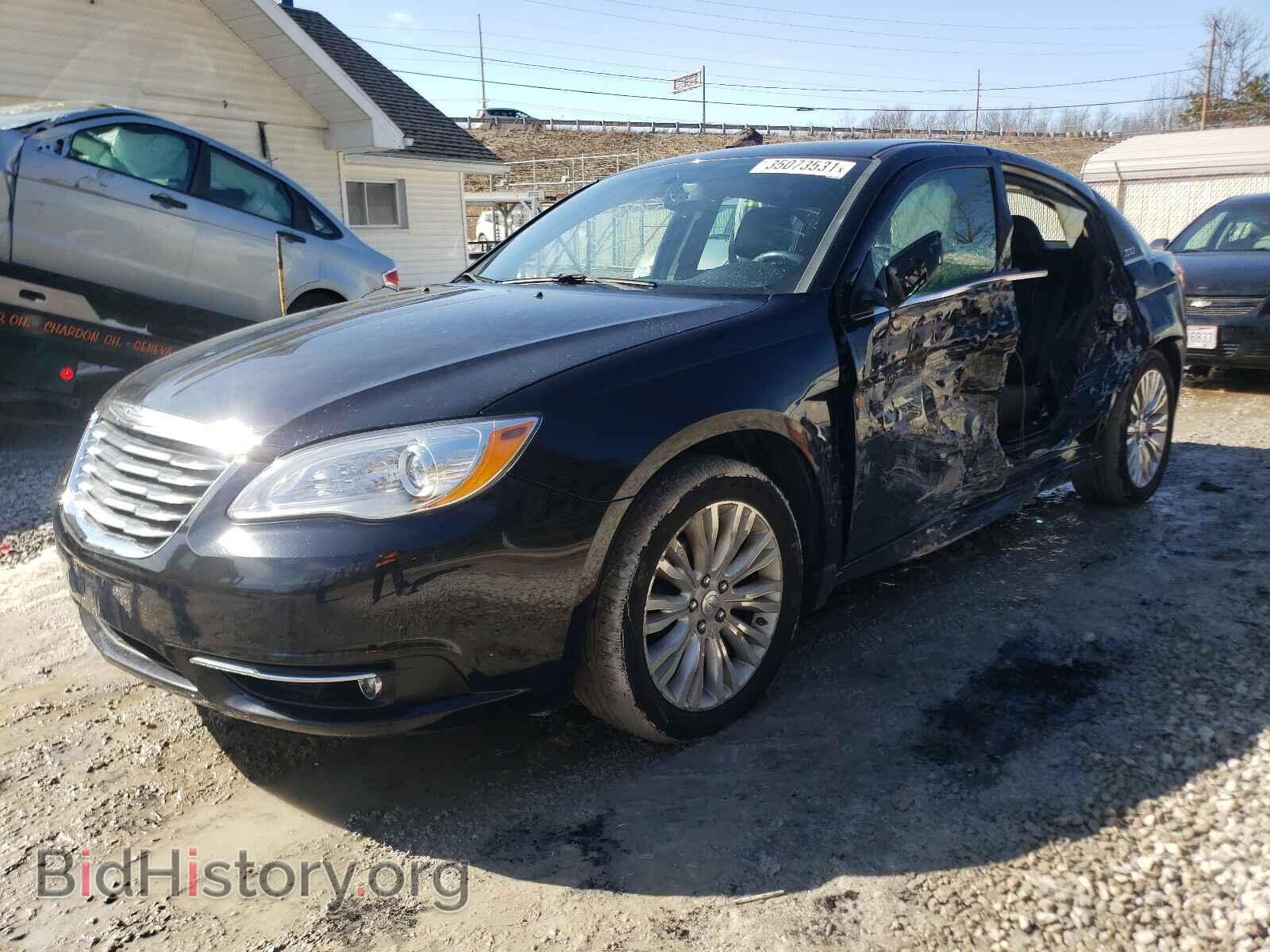 2013 CHRYSLER 200 - VIN: 1C3CCBCG3DN744889 - Фото 2