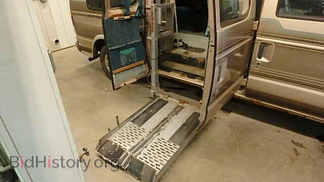 1993 FORD ECONOLINE - VIN: 1FDEE14NXPHA23795 - Photo 10