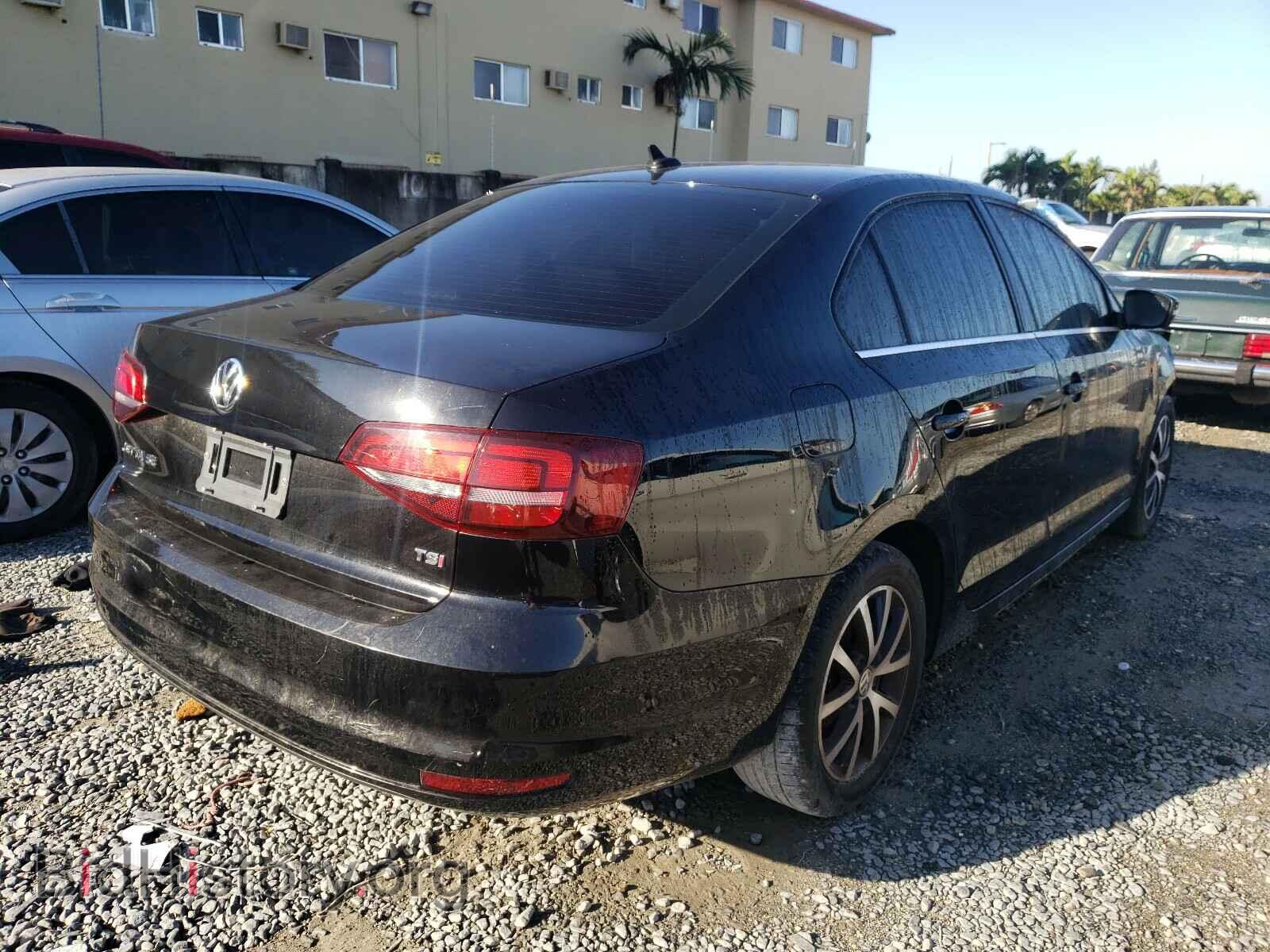 2017 VOLKSWAGEN JETTA - VIN: 3VWDB7AJ5HM400881 - Фото 4