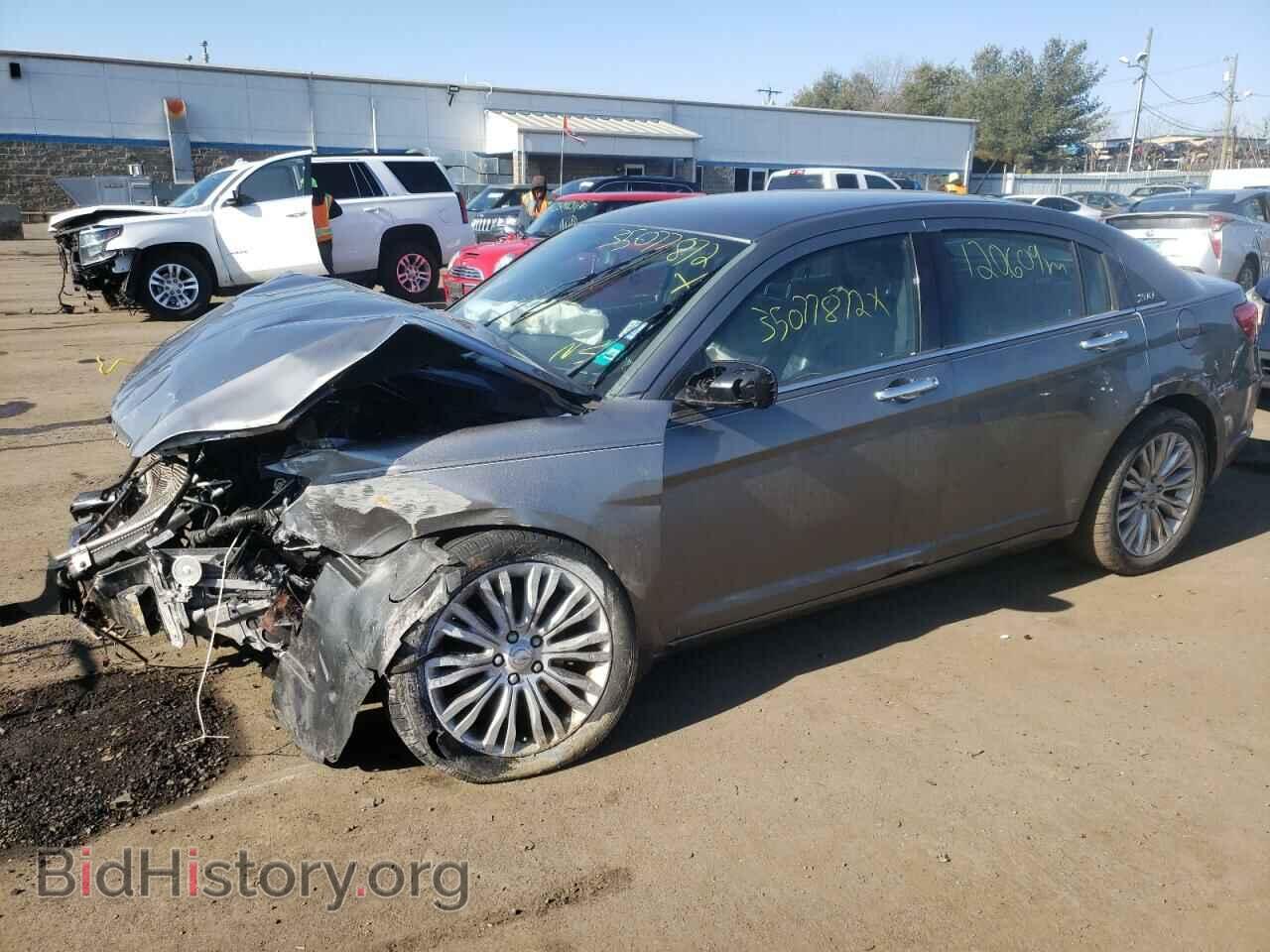 2012 CHRYSLER 200 - VIN: 1C3CCBCB0CN108515 - Фото 2