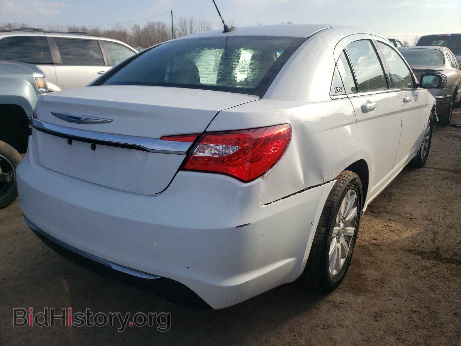 2012 CHRYSLER 200 - VIN: 1C3CCBBG8CN164571 - Фото 4
