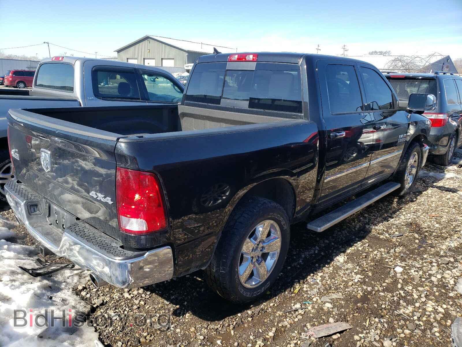 2017 RAM 1500 - VIN: 1C6RR7LT0HS650367 - Фото 4