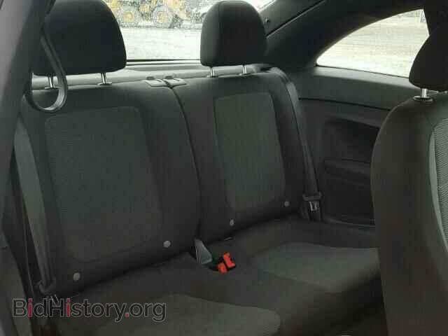 2012 VOLKSWAGEN BEETLE - VIN: 3VWFP7AT1CM623732 - Фото 6