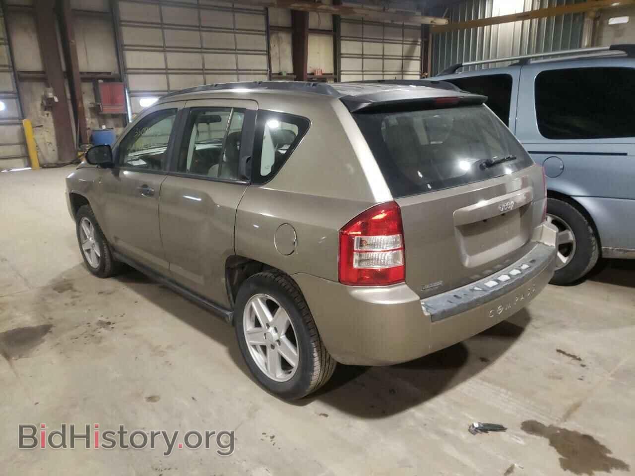 2007 JEEP COMPASS - VIN: 1J8FT47097D410645 - Фото 3