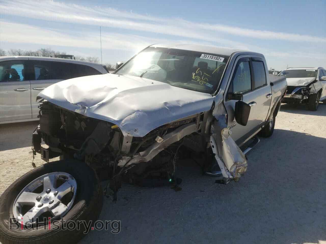 2010 DODGE RAM 1500 - VIN: 1D7RB1CT2AS155951 - Фото 2