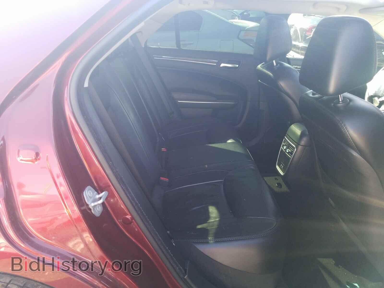 2016 CHRYSLER 300 - VIN: 2C3CCARG5GH270622 - Фото 6