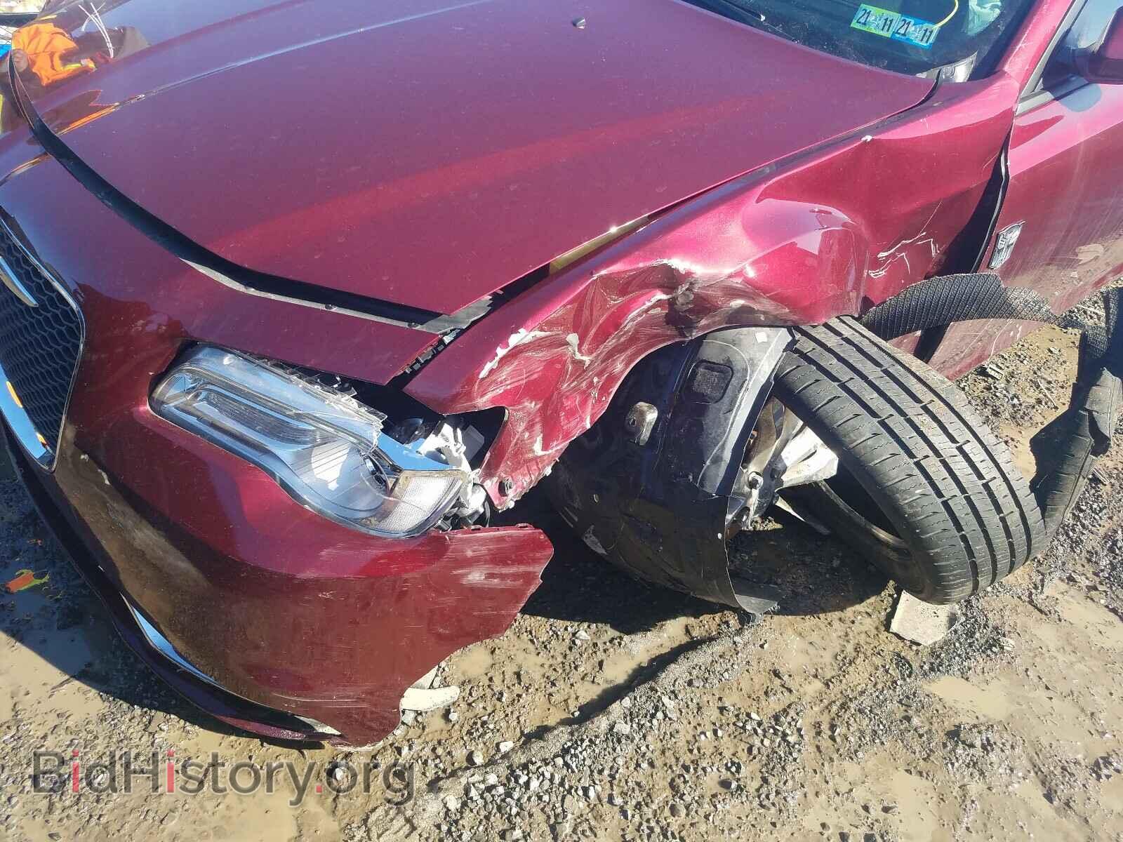 2016 CHRYSLER 300 - VIN: 2C3CCARG5GH270622 - Фото 9
