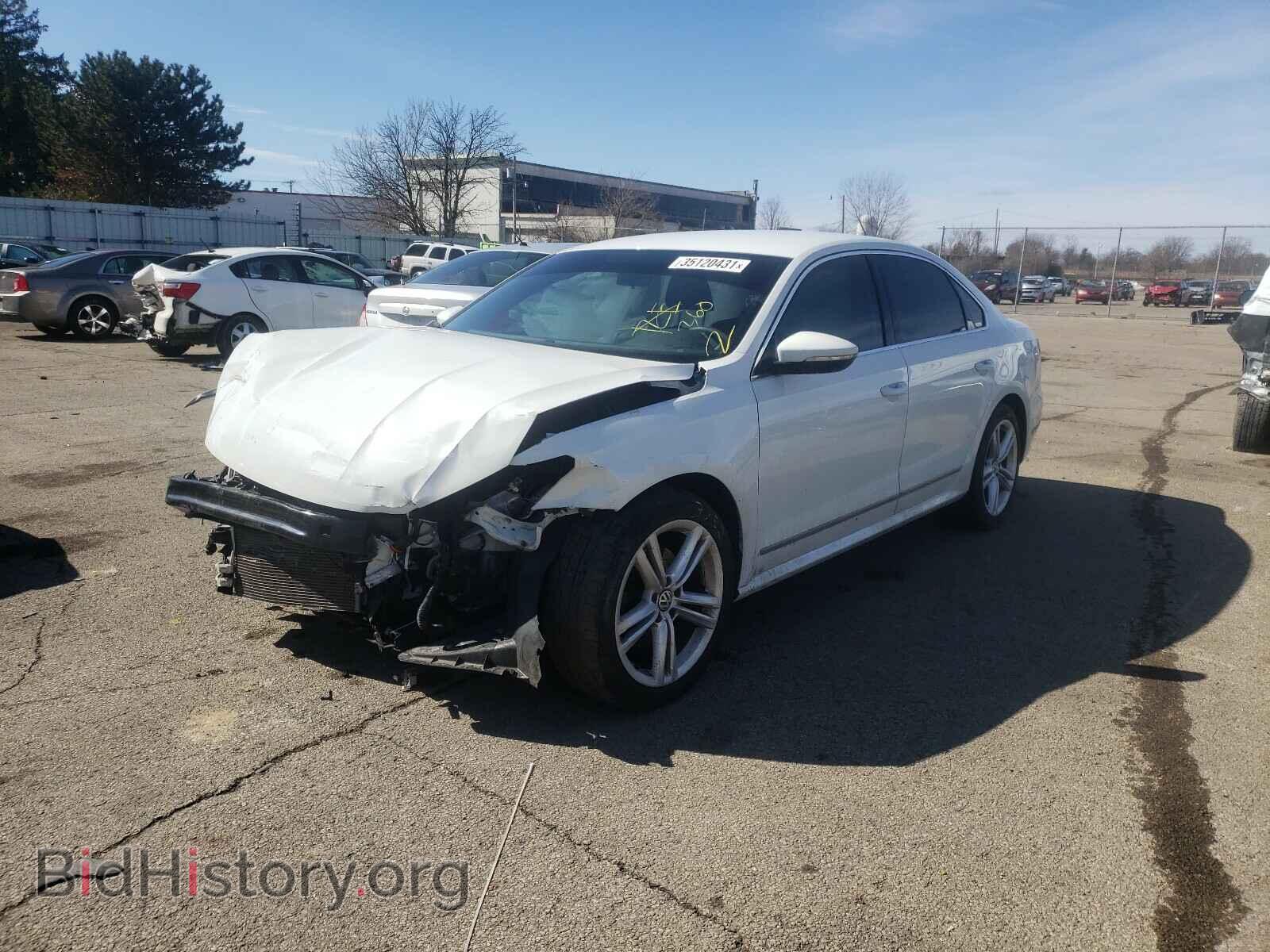 2016 VOLKSWAGEN PASSAT - VIN: 1VWAT7A39GC005281 - Фото 2