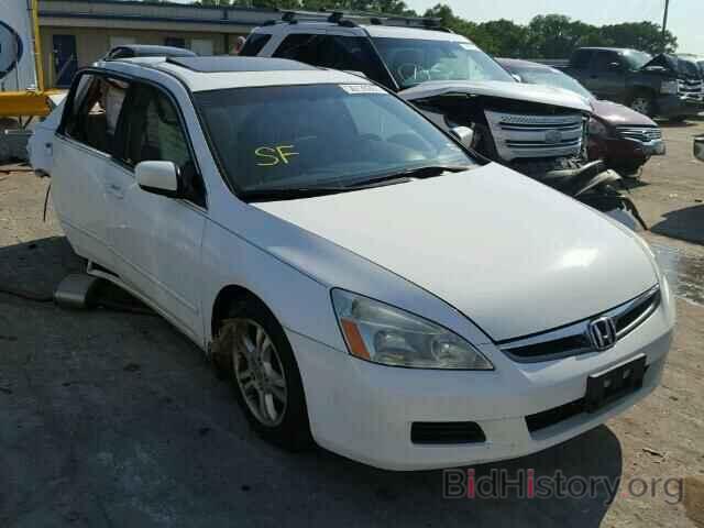 Photo 1HGCM56317A137163 - HONDA ACCORD 2007