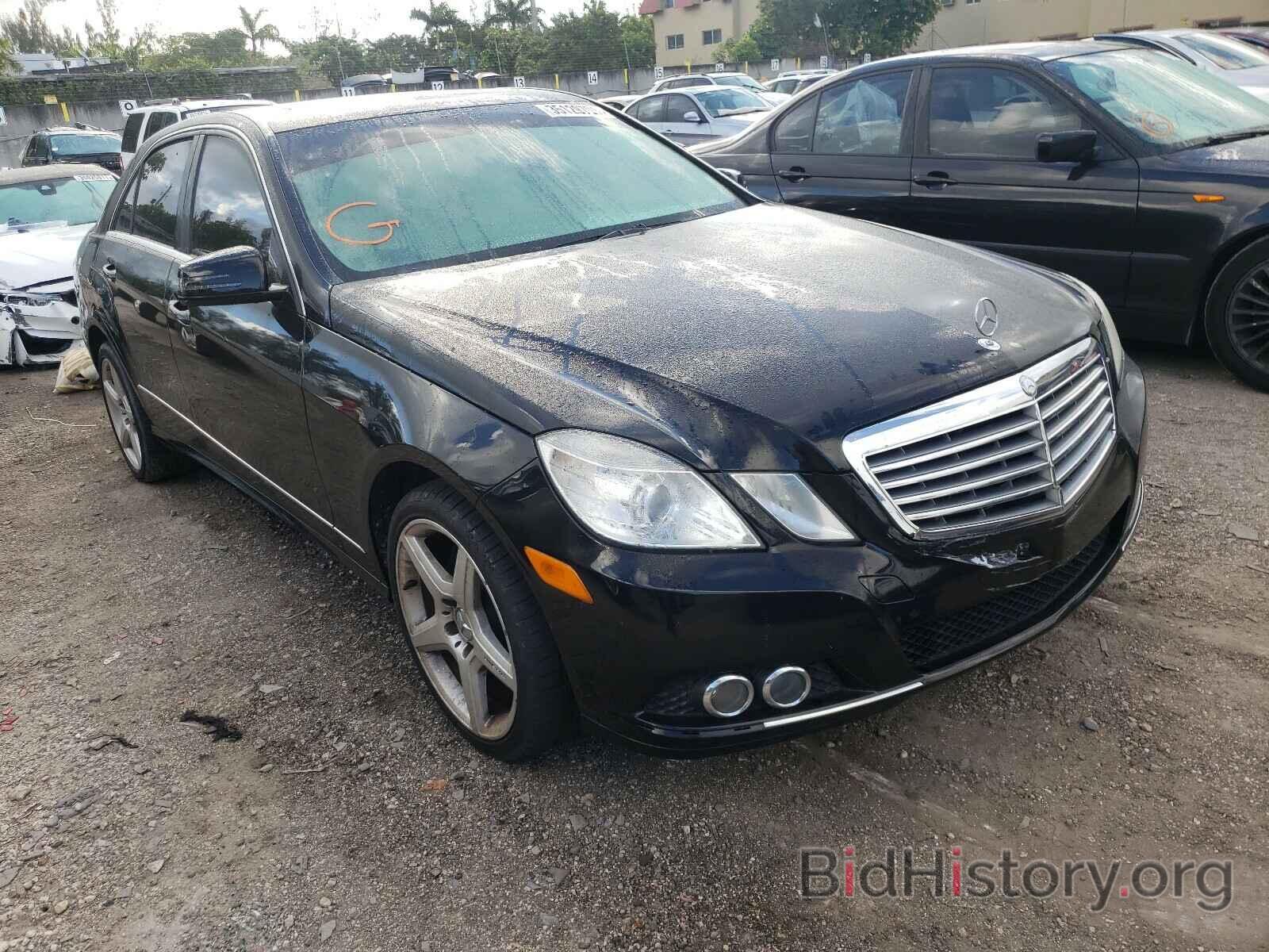 Photo WDDHF5GB6BA369602 - MERCEDES-BENZ E CLASS 2011