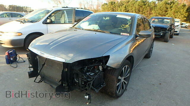 2013 CHRYSLER 200 - VIN: 1C3CCBBB8DN599998 - Фото 2
