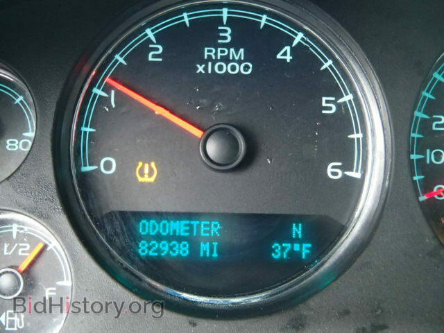 2011 GMC YUKON - VIN: 1GKS2EEF9BR132075 - Фото 8