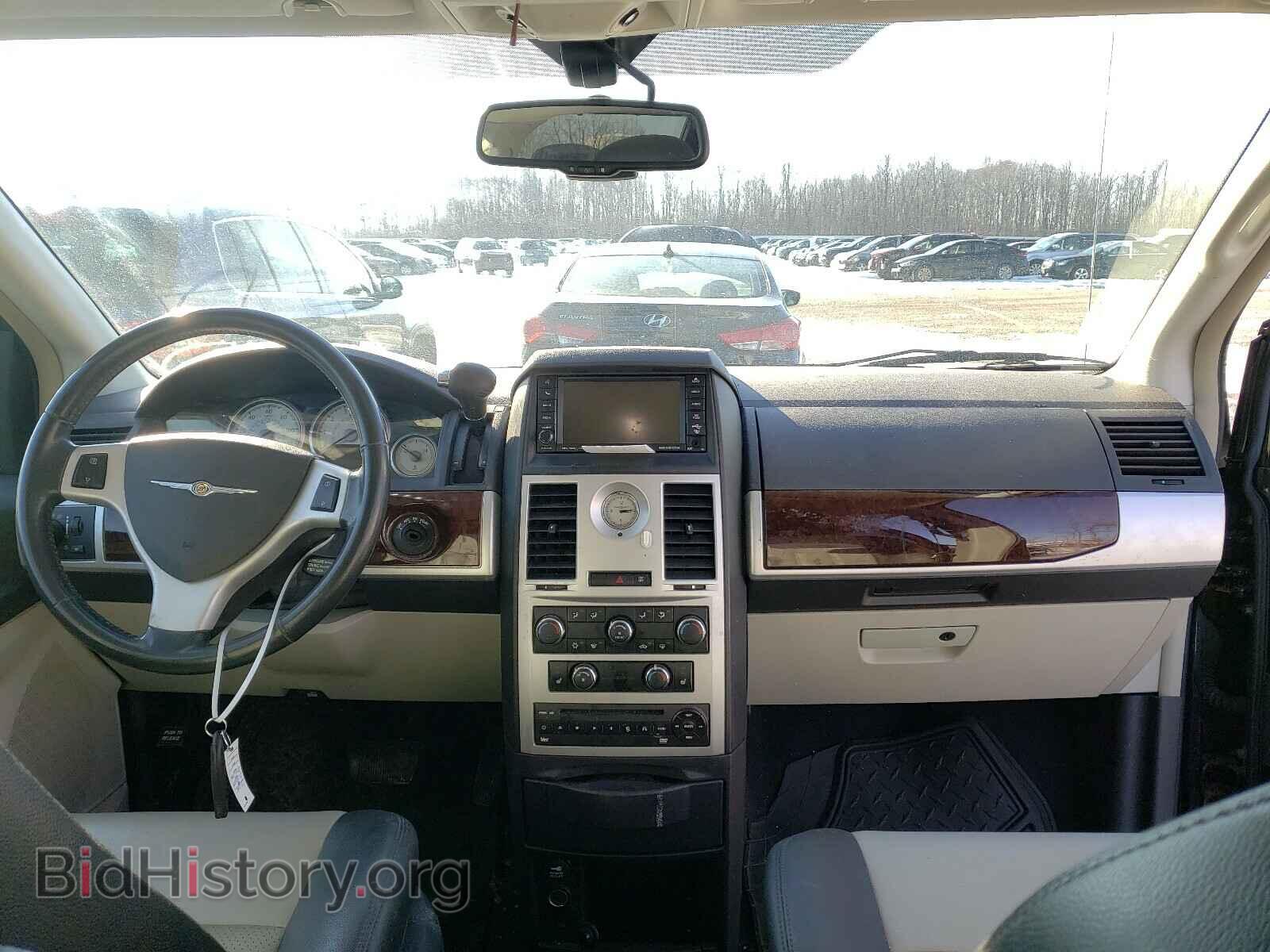 2010 CHRYSLER MINIVAN - VIN: 2A4RR8D11AR422519 - Photo 9