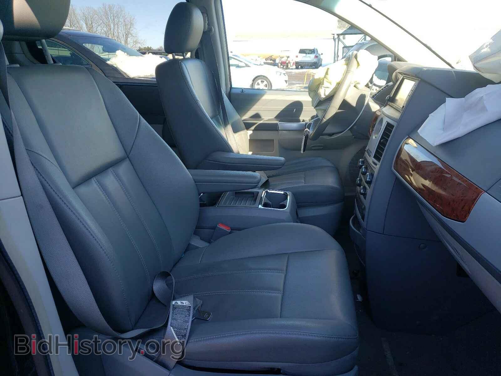 2008 CHRYSLER MINIVAN - VIN: 2A8HR54P88R774875 - Фото 5