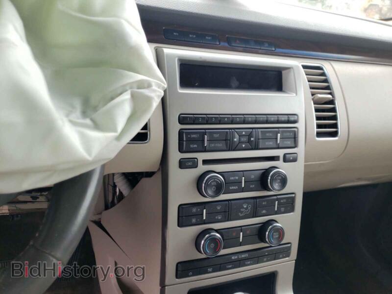 2011 Ford FLEX (VIN 2FMGK5CC3BBD14220) — фото 8 из 9