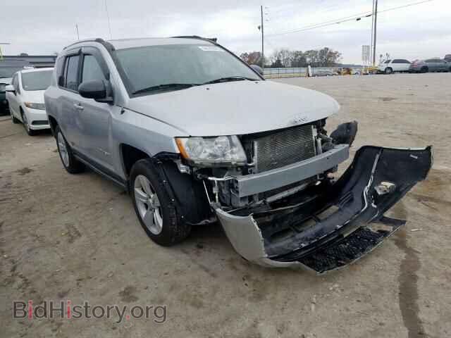 Photo 1J4NF1FB4BD218340 - JEEP COMPASS 2011
