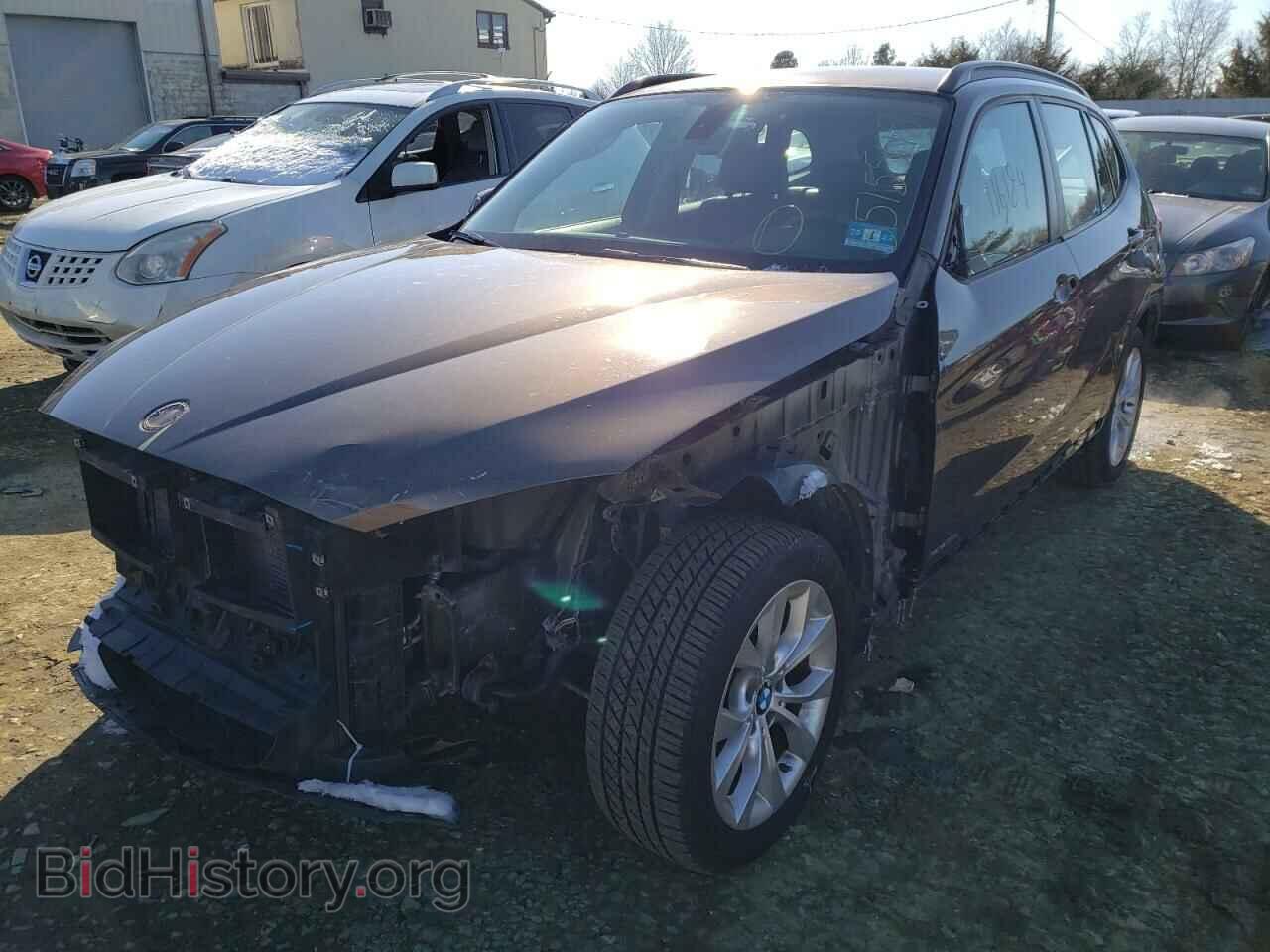 2013 BMW X1 - VIN: WBAVL1C51DVR86459 - Фото 2