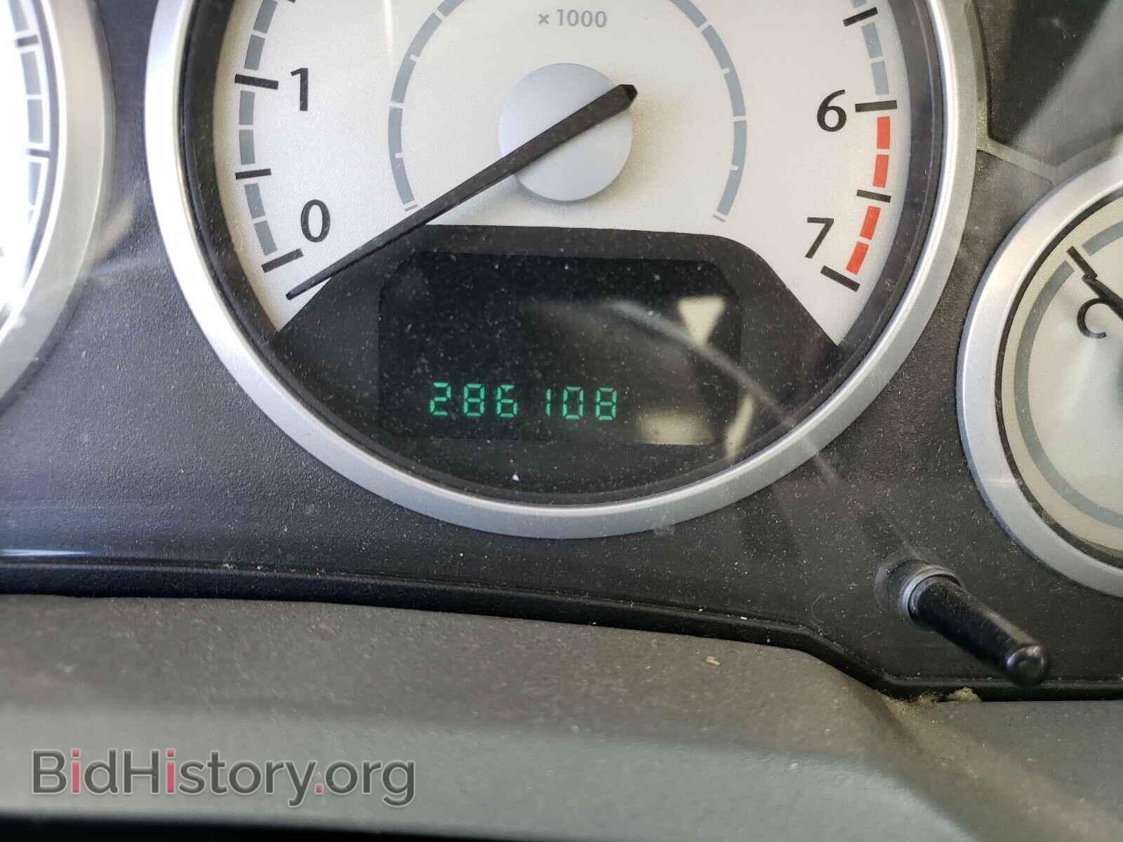 2008 CHRYSLER MINIVAN - VIN: 2A8HR44H38R618388 - Фото 8