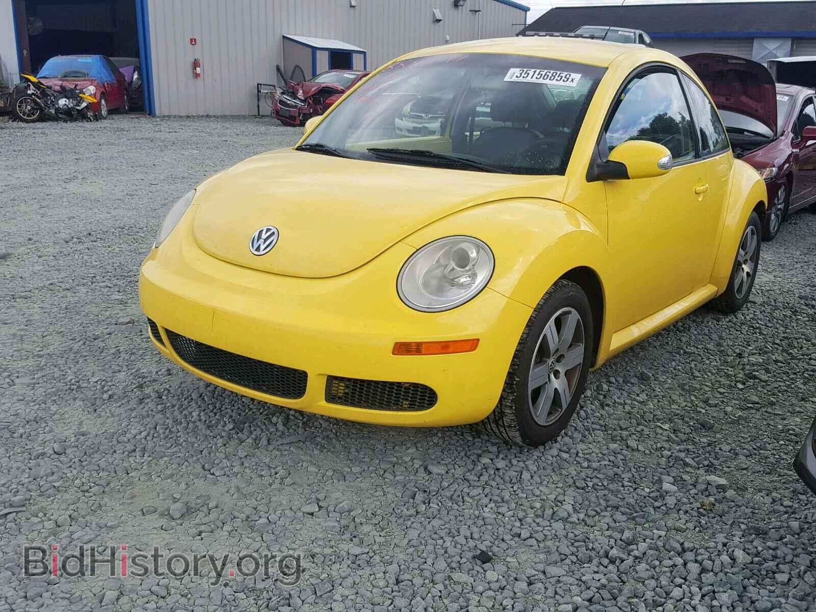 2006 VOLKSWAGEN BEETLE - VIN: 3VWPW31C96M424125 - Фото 2