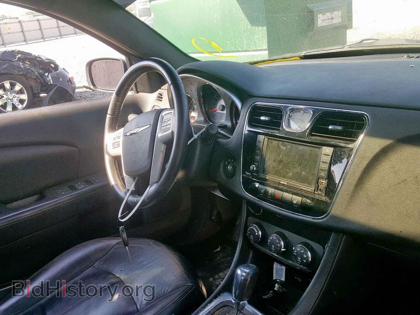 2011 CHRYSLER 200 - VIN: 1C3BC2FGXBN575460 - Фото 9