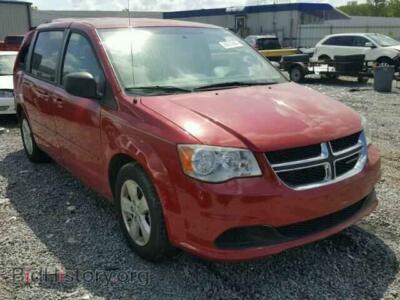2013 Dodge CARAVAN Grand Cara, красный — VIN 2C4RDGBG3DR762104, Copart