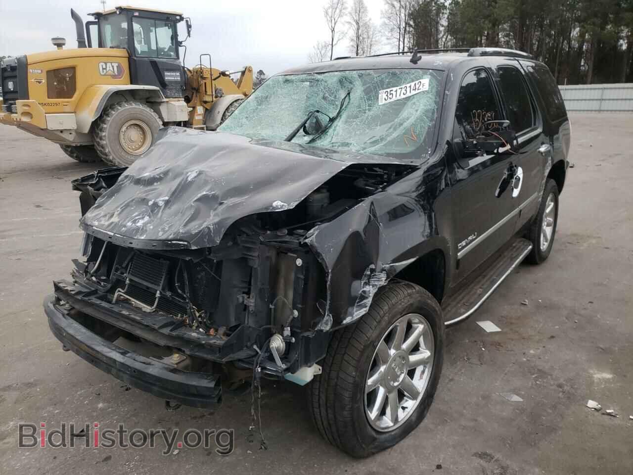 2011 GMC YUKON - VIN: 1GKS2EEF8BR387705 - Фото 2