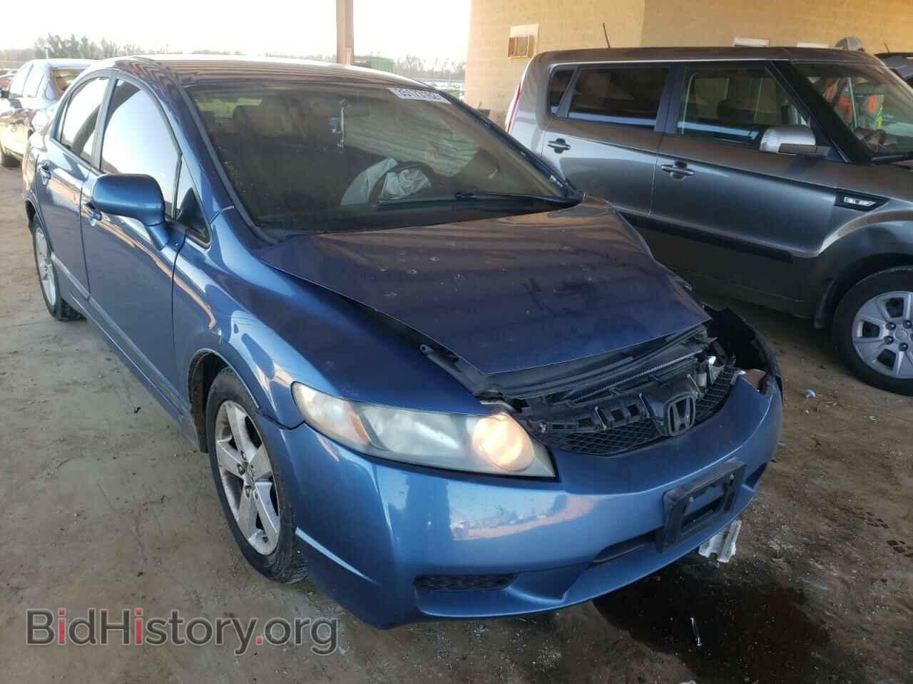 Photo 19XFA1F67AE050492 - HONDA CIVIC 2010