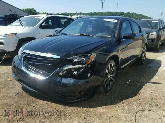 2013 CHRYSLER 200 - VIN: 1C3CCBBG2DN723646 - Фото 2