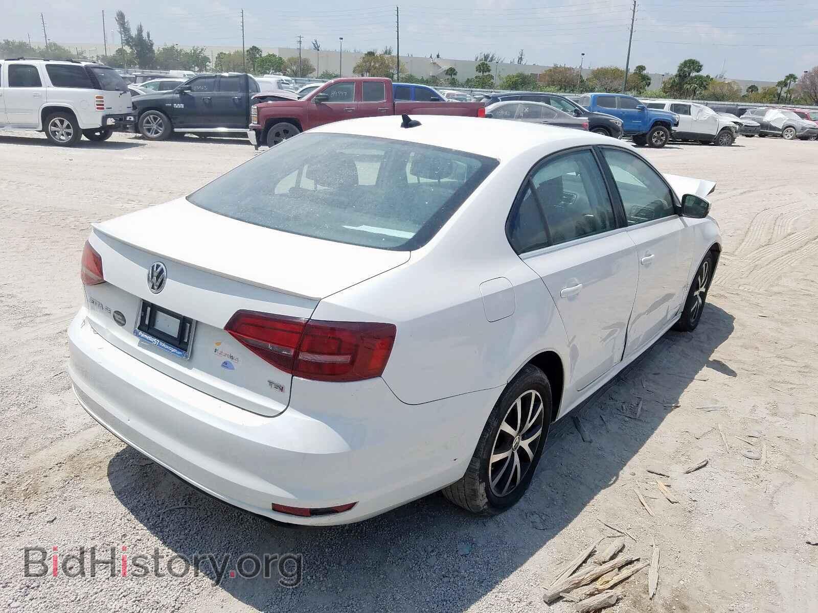 2017 VOLKSWAGEN JETTA - VIN: 3VWDB7AJ9HM360742 - Фото 4