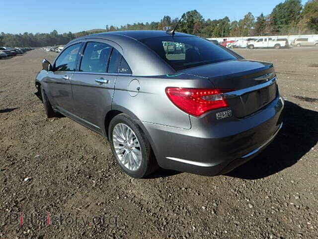 2011 CHRYSLER 200 - VIN: 1C3BC2FG8BN596808 - Photo 3