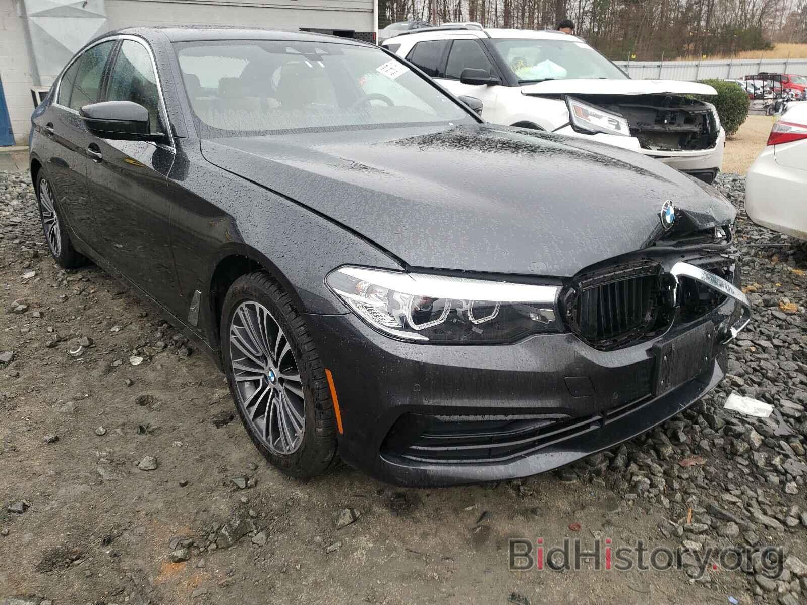 Photo WBAJA7C57KWW47851 - BMW 5 SERIES 2019