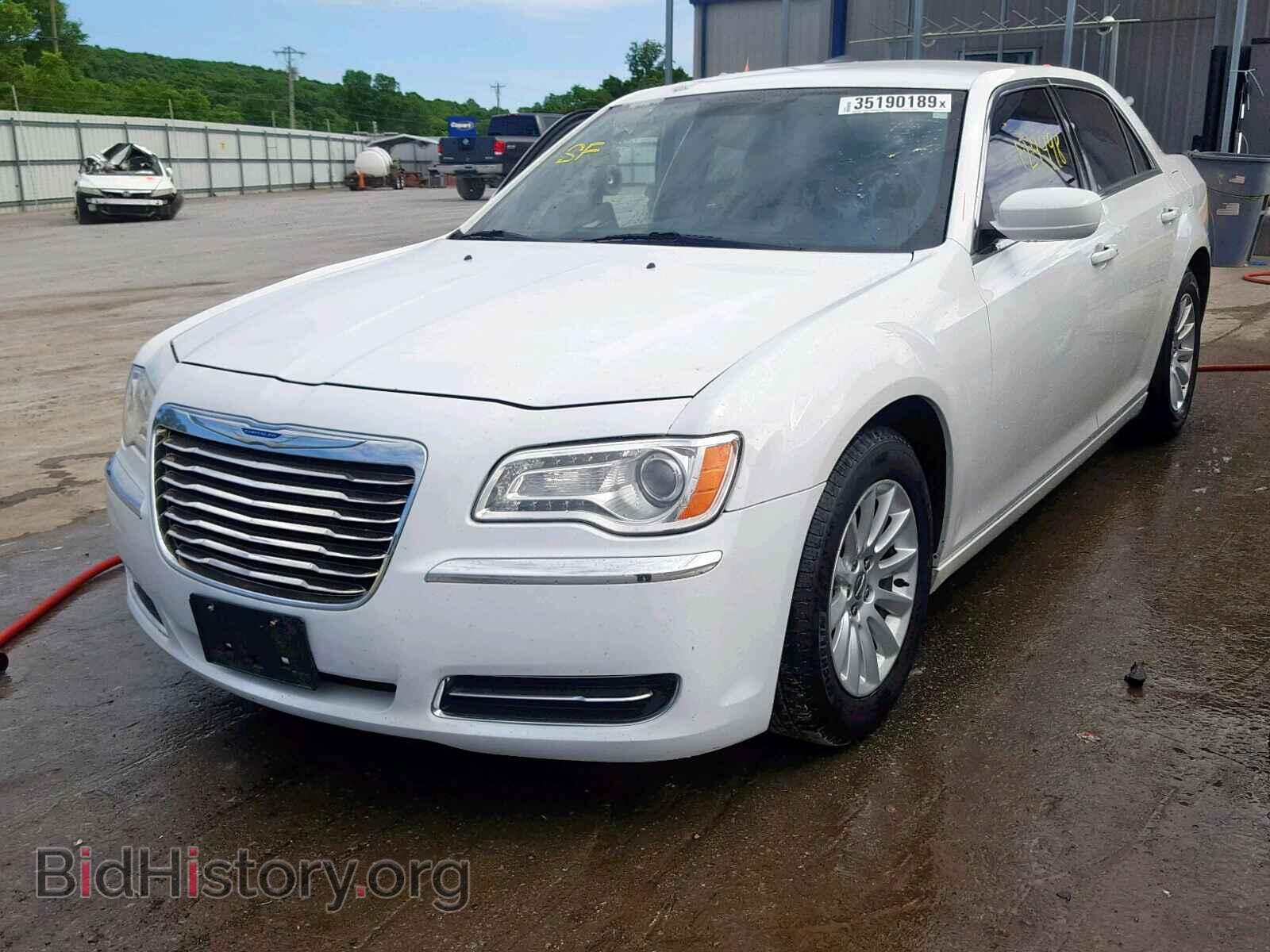 2012 CHRYSLER 300 - VIN: 2C3CCAAG3CH283973 - Фото 2