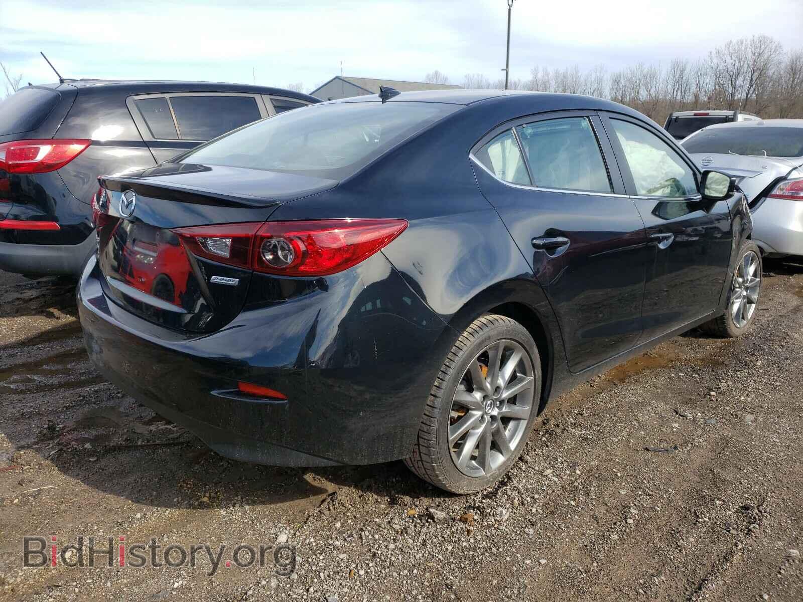 2018 MAZDA 3 - VIN: 3MZBN1V39JM212569 - Фото 4