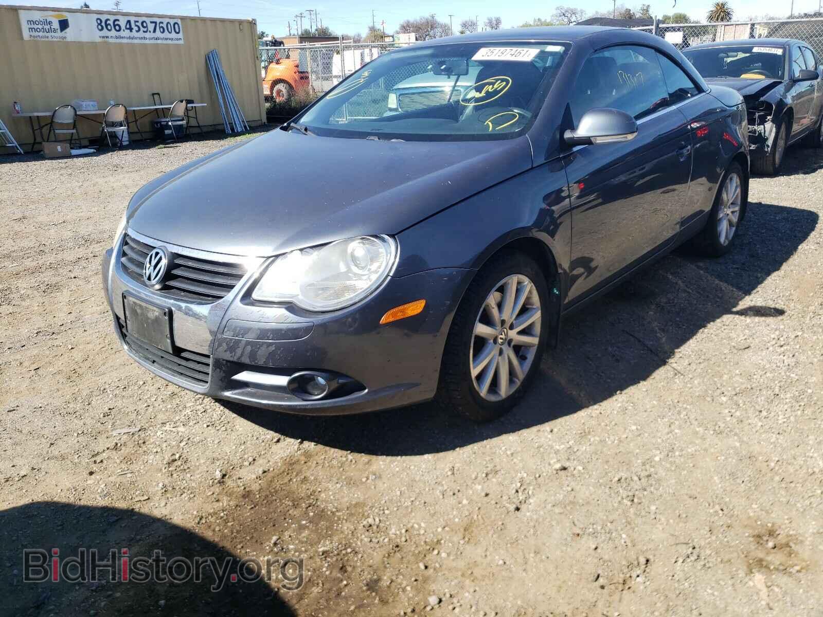 2008 VOLKSWAGEN EOS - VIN: WVWBA71F08V008521 - Фото 2