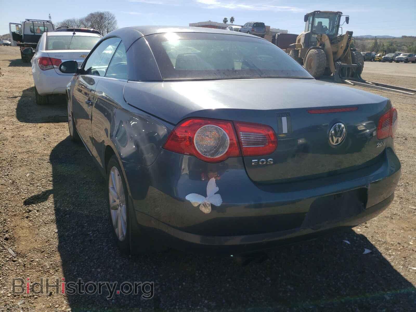 2008 VOLKSWAGEN EOS - VIN: WVWBA71F08V008521 - Фото 3