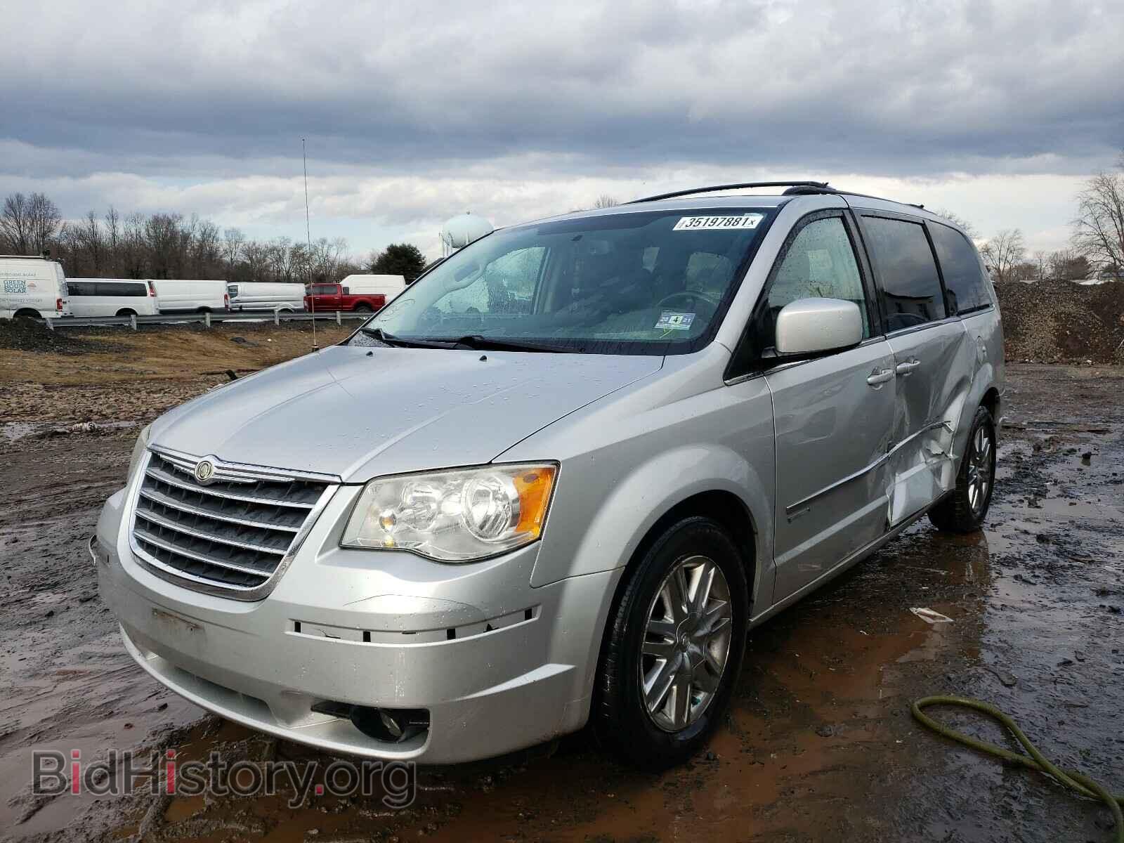 2010 CHRYSLER MINIVAN - VIN: 2A4RR5DX9AR279533 - Фото 2