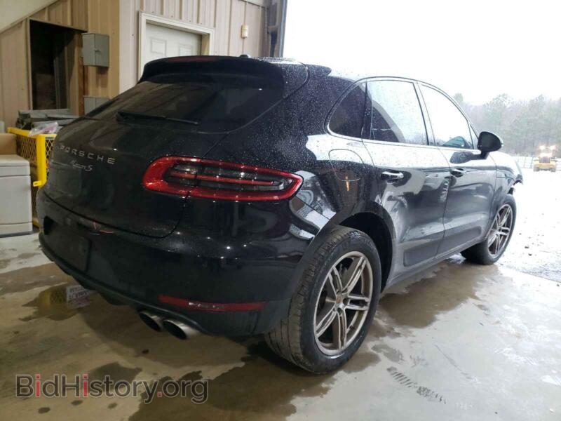 2016 Porsche MACAN (VIN WP1AB2A53GLB53502) — photo 4 of 10