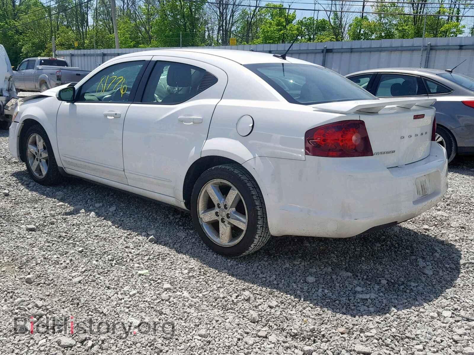 2011 DODGE AVENGER - VIN: 1B3BD1FB4BN556900 - Фото 3