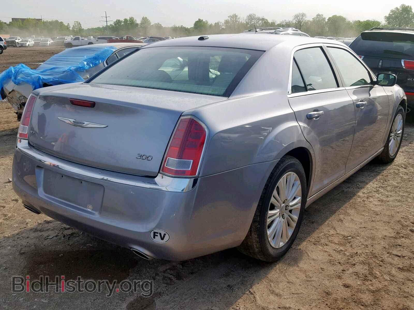 2014 CHRYSLER 300 - VIN: 2C3CCARG0EH298079 - Фото 4