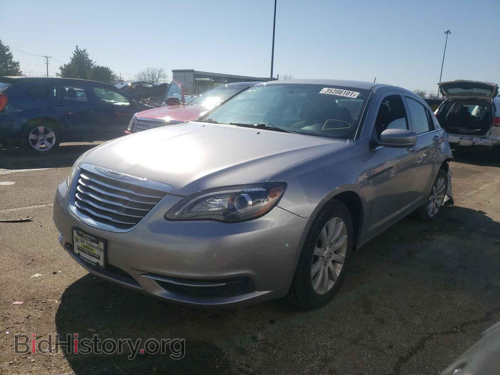 2013 CHRYSLER 200 - VIN: 1C3CCBBBXDN509802 - Фото 2