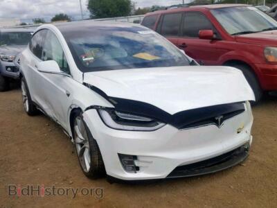 2017 Tesla MODEL X, белый — VIN 5YJXCBE41HF041571, Copart
