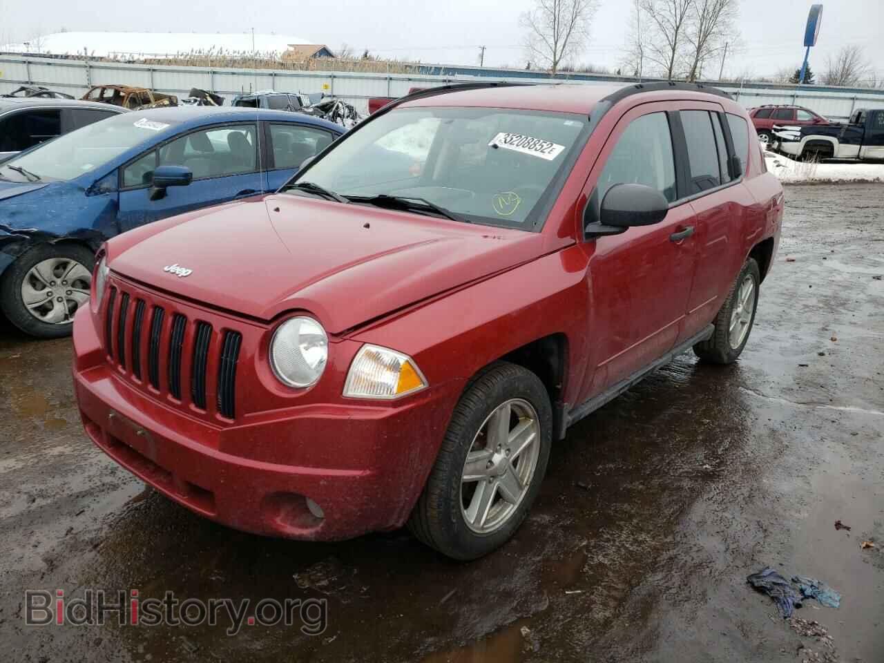 2008 JEEP COMPASS - VIN: 1J8FT47058D722155 - Фото 2