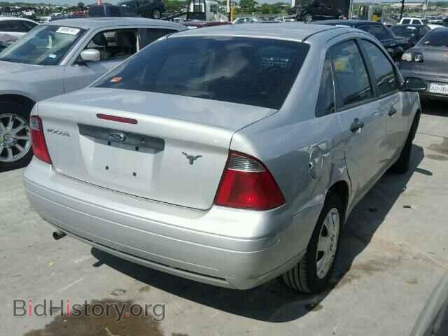2007 FORD FOCUS - VIN: 1FAFP34N37W211719 - Photo 4